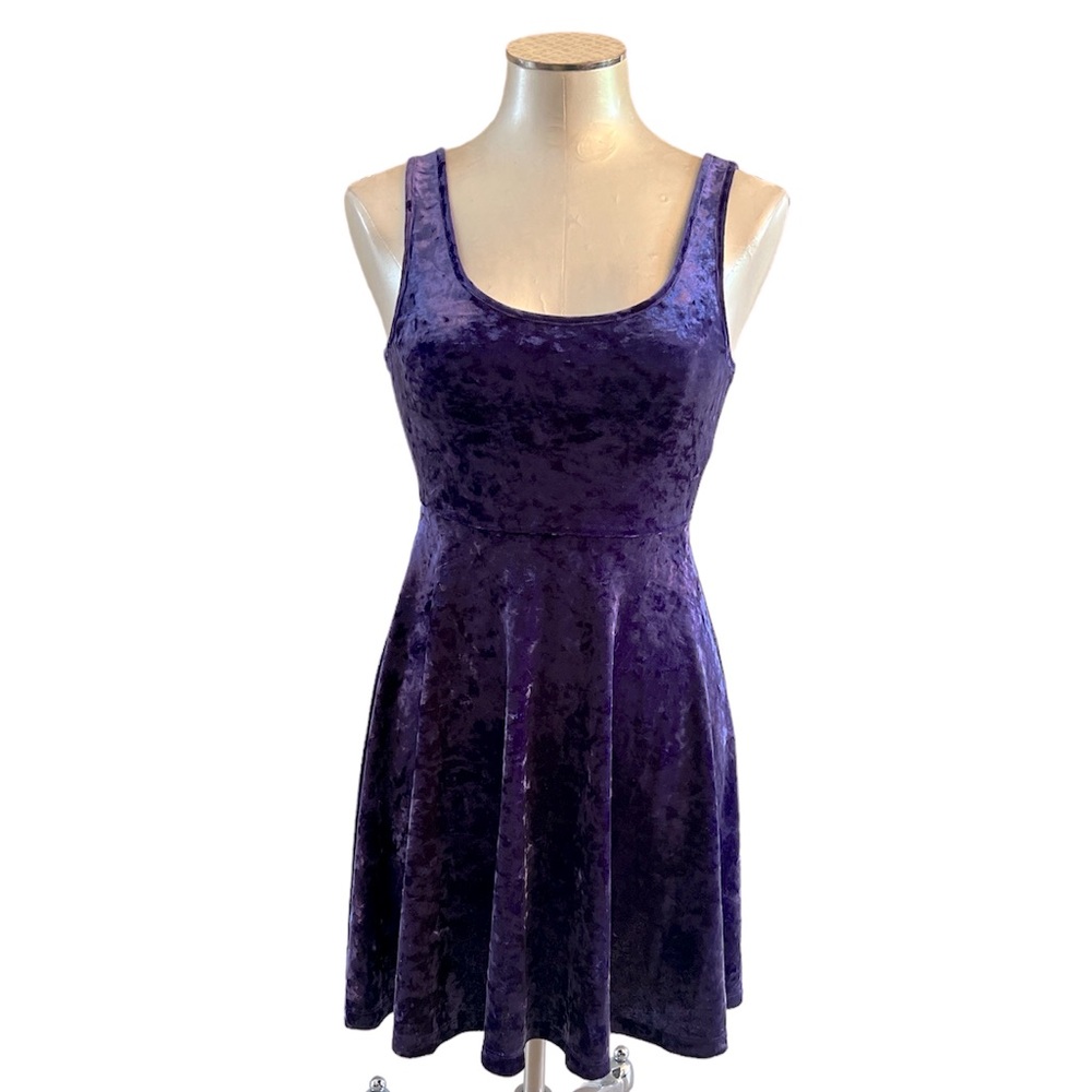 Nollie Juniors Crushed Velvet Dress color purple pull on style size small